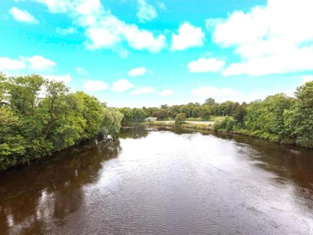 Flat for sale in Hutchesontown, Glasgow