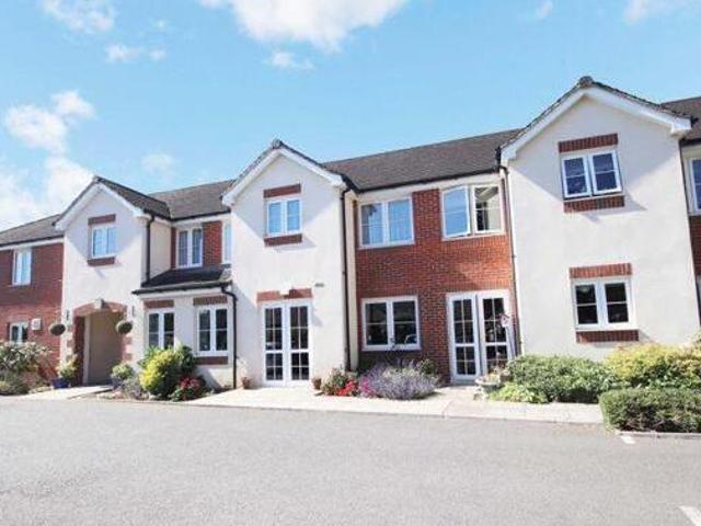 House for sale in Garston, Watford