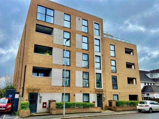 House for sale in North Watford, Hertfordshire