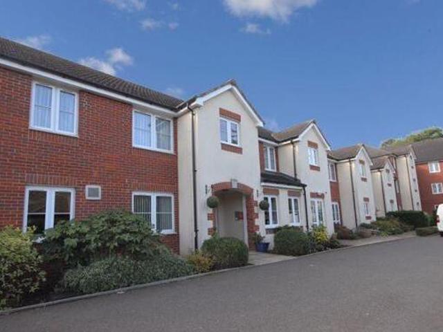 House for sale in North Watford, Hertfordshire