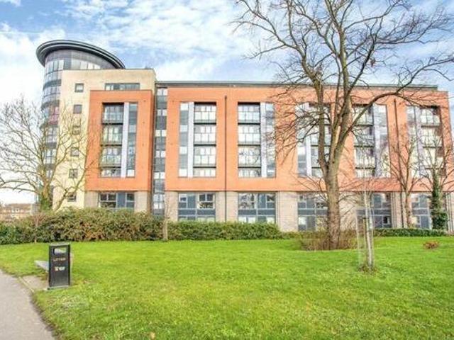 House for sale in North Watford, Watford