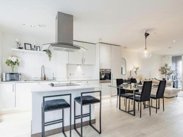 House for sale in North Watford, Hertfordshire