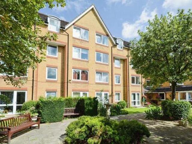 House for sale in North Watford, Hertfordshire