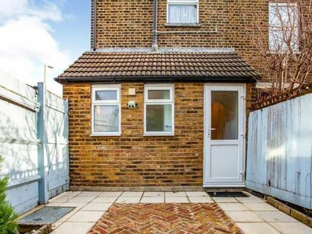 House for sale in Watford Heath, North Watford