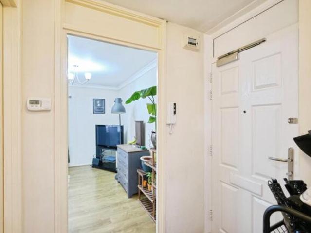 Flat for sale in Wake Green, West Midlands