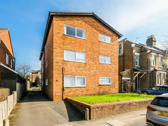Flat for sale in Walthamstow