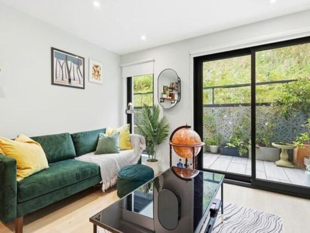 Flat for sale in Wardle, Burnedge