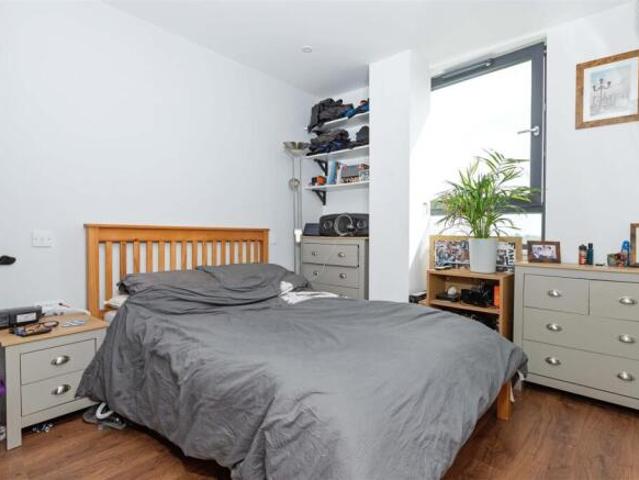 Flat for sale in Worthing, West Sussex