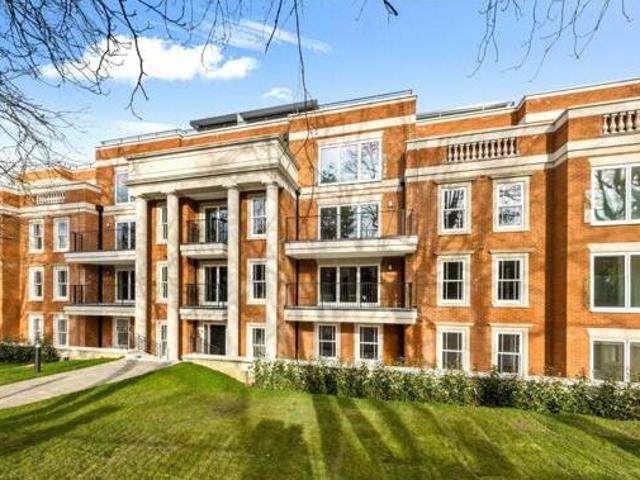 House for sale in Weybridge, Elmbridge