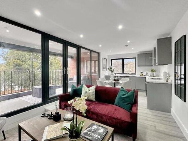 House for sale in Surrey, England