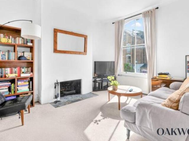 Flat for sale in Cat Hill