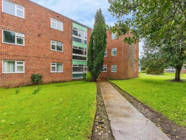 Flat for sale in Chorlton-cum-Hardy, Manchester