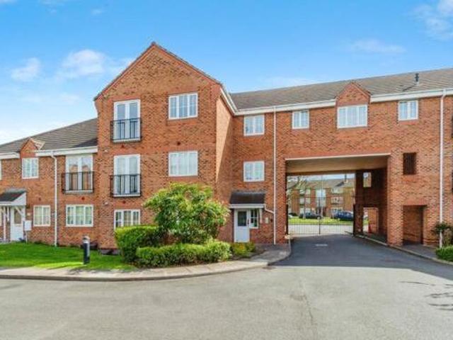House for sale in Willenhall, West Midlands