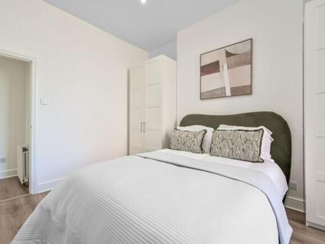 Flat for sale in Hampstead, Greater London