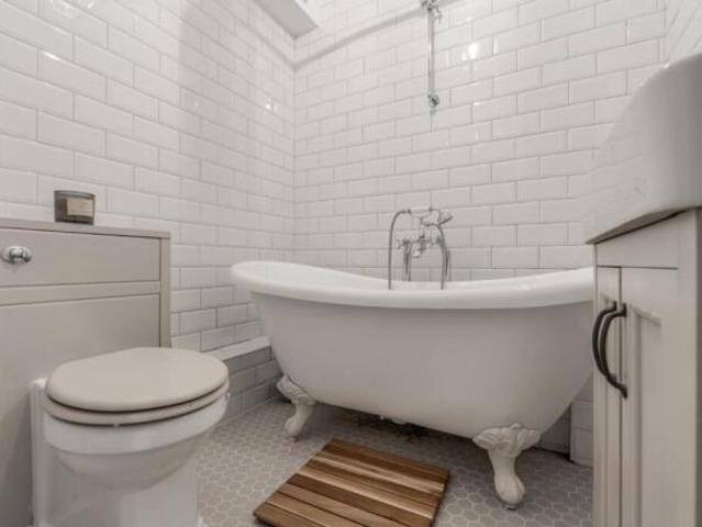 Flat for sale in Kent