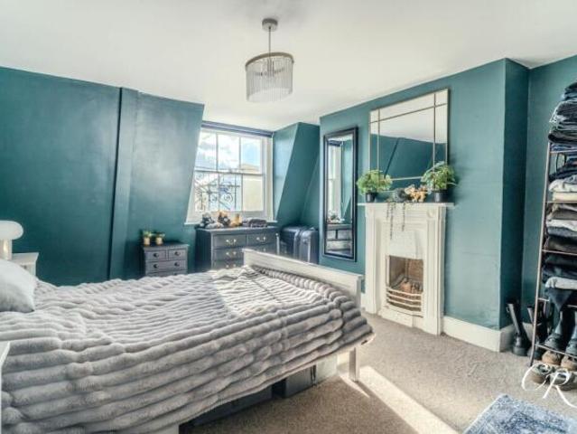 Flat for sale in Lynworth, Cheltenham