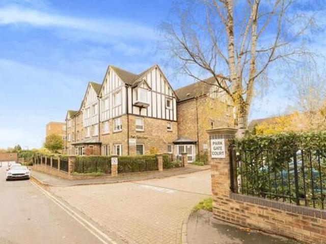 House for sale in Mount Hermon, Woking