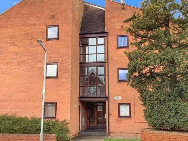 House for sale in Goldthorn Hill, Penn