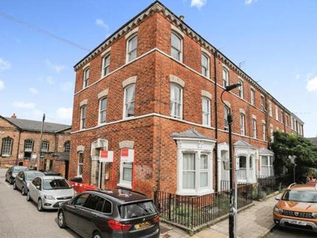 House for sale in High Field, York