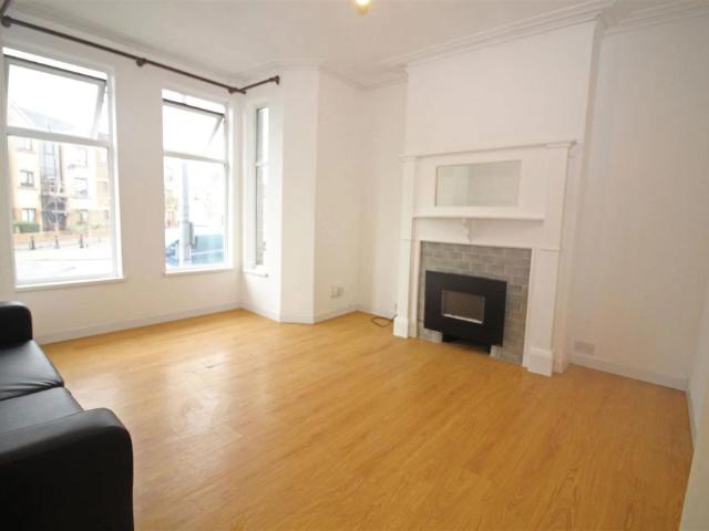 Apartment for rent in Plasnewydd, Cardiff