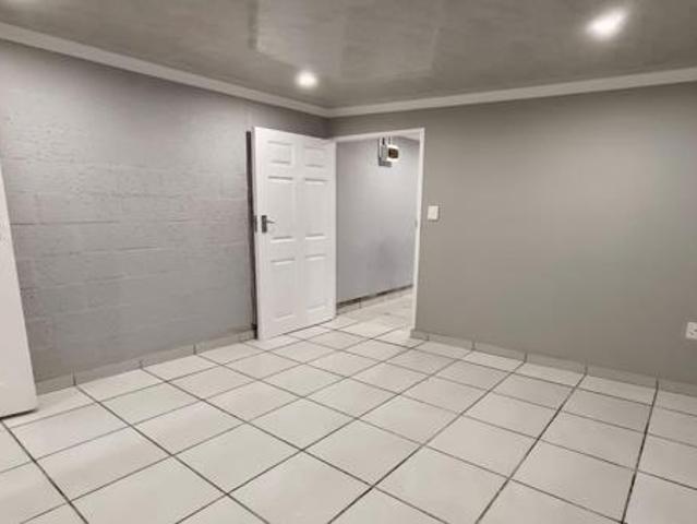 Flat for rent in Cape Town, Western Cape