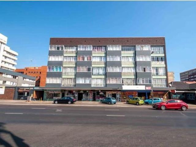 Flat for rent in Waterkloof, Gauteng