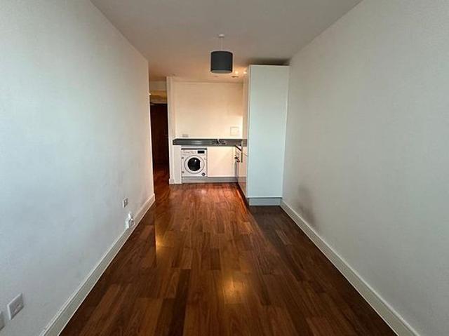 Apartment for rent in Park Central, Birmingham