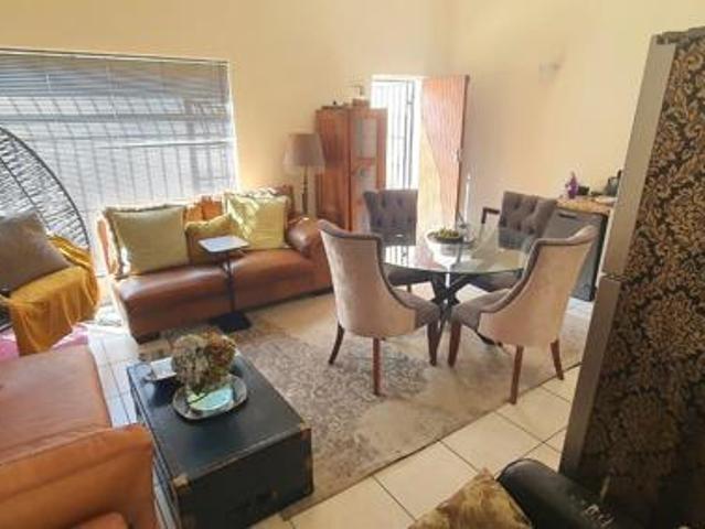 Flat for rent in Vosloorus, Gauteng