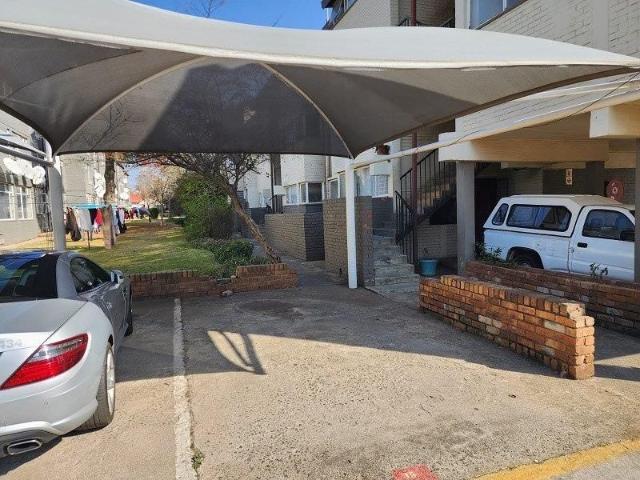 Flat for sale in Kempton Park