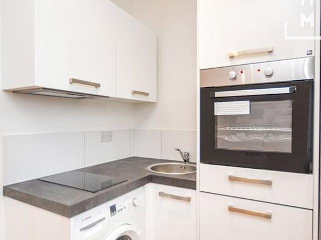 Apartment for rent in Elstree and Borehamwood, Borehamwood