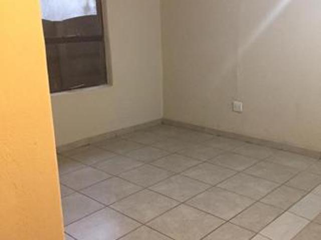 Flat for rent in Ekurhuleni, Gauteng