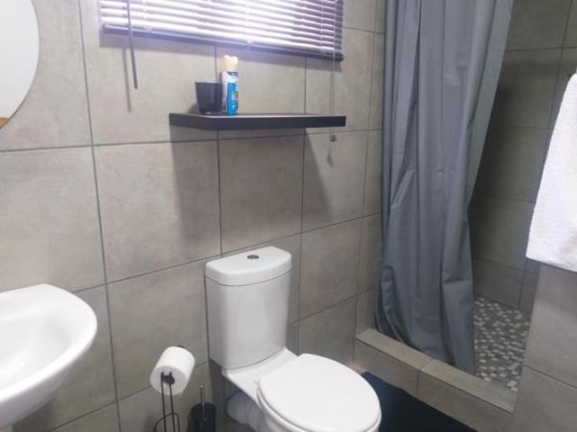 Flat for rent in Hartbeespoort Dam Nature Reserve, North West