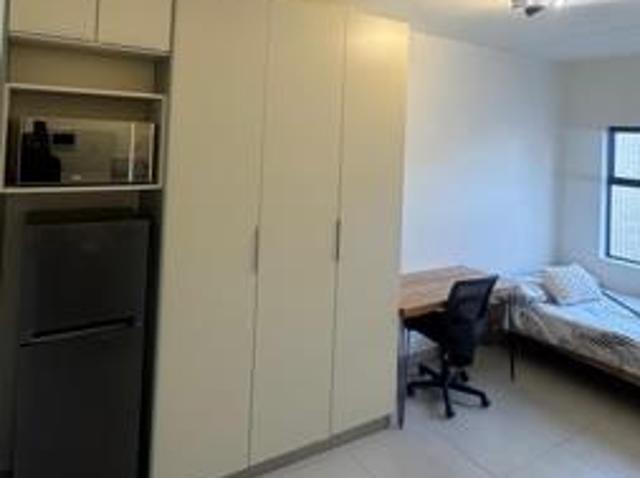 Flat for rent in Waterkloof, Gauteng