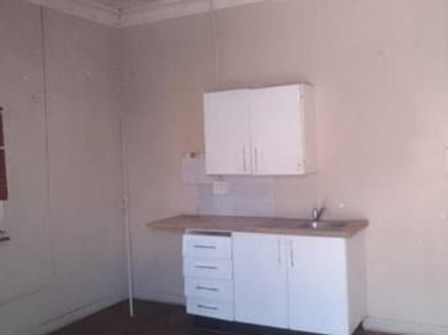 Room for rent in Waterkloof, Gauteng