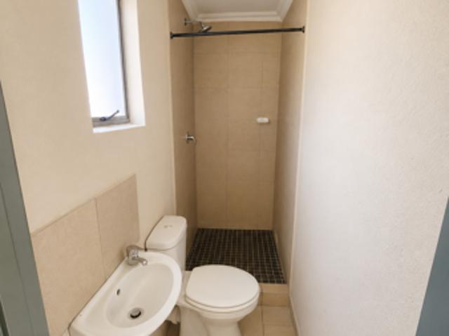 Flat for rent in Waterkloof, Gauteng