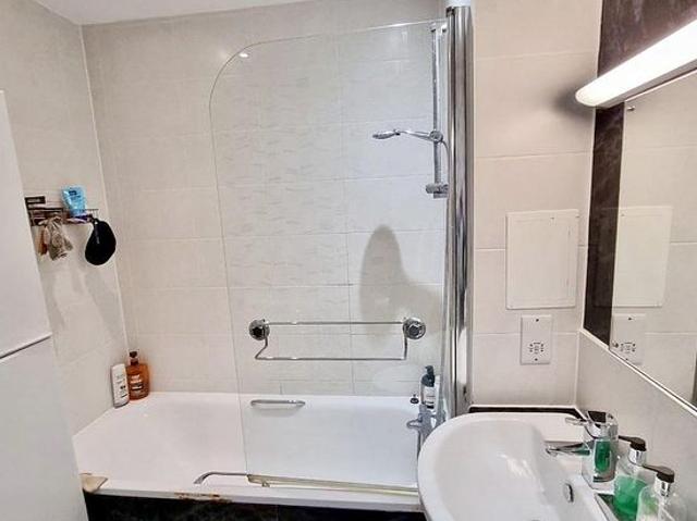 Apartment for rent in London Borough of Croydon, Thornton Heath