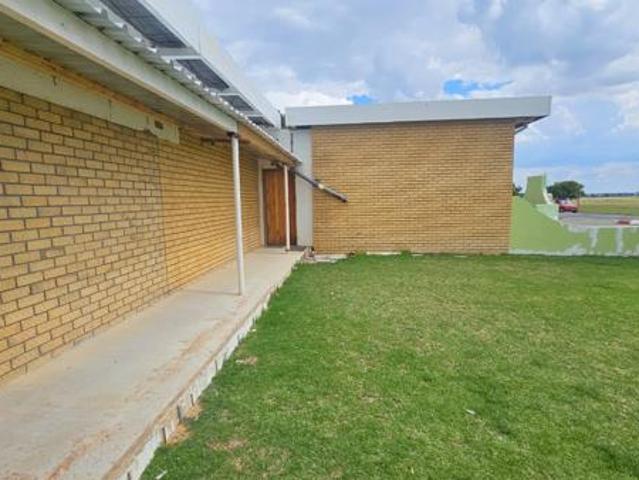 Flat for rent in Lejweleputswa, Free State