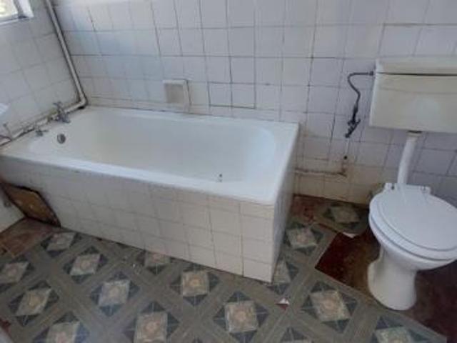 Flat for rent in Lejweleputswa, Free State
