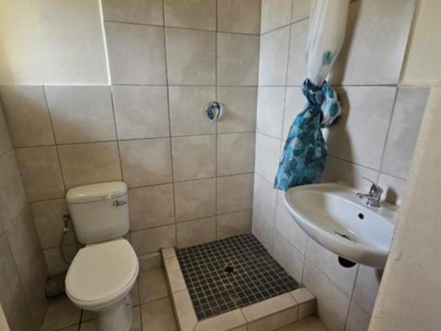Flat for rent in Lejweleputswa, Free State