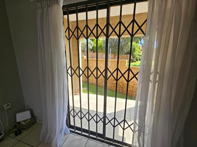 Flat for sale in Dr Kenneth Kaunda, North West