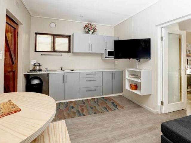 Flat for rent in Cape Town, Western Cape