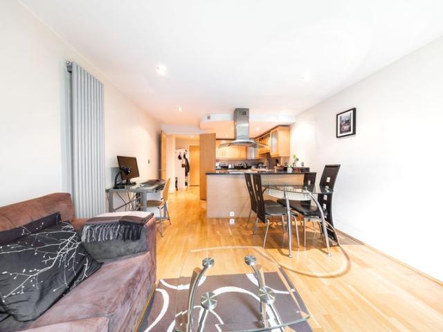 Apartment for rent in Isle Of Dogs, Greater London