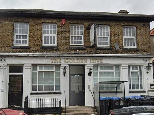 Apartment for rent in Ponders End, Greater London