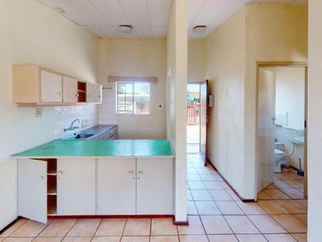 Flat for sale in Upington, Northern Cape