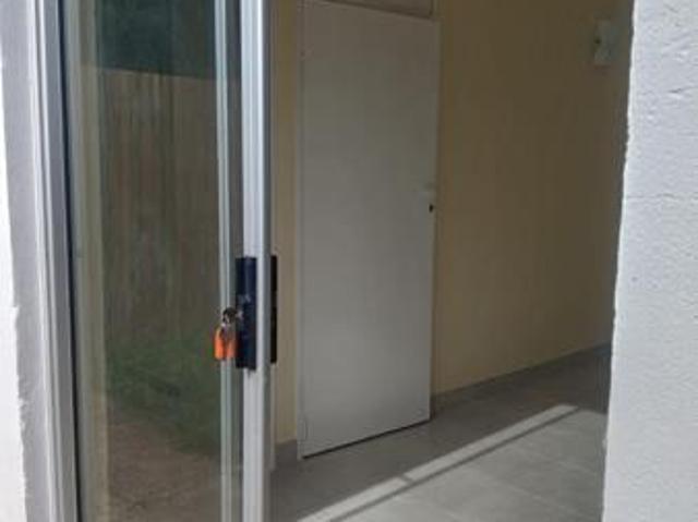 Flat for rent in Vosloorus, Gauteng