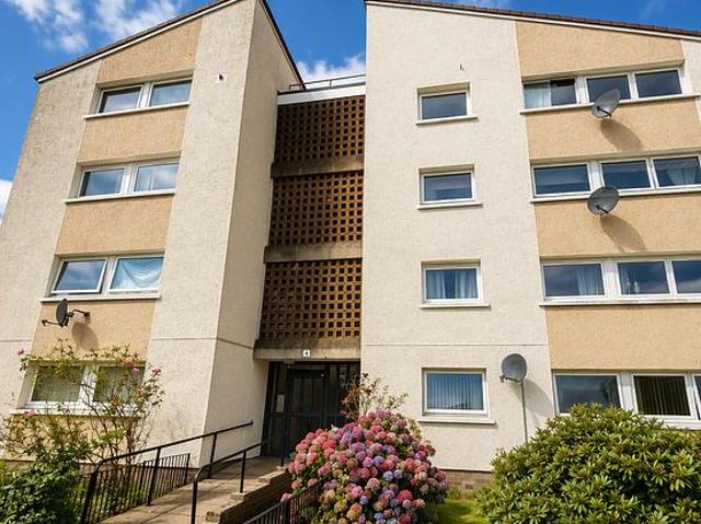 Apartment for rent in Burnhill, Rutherglen
