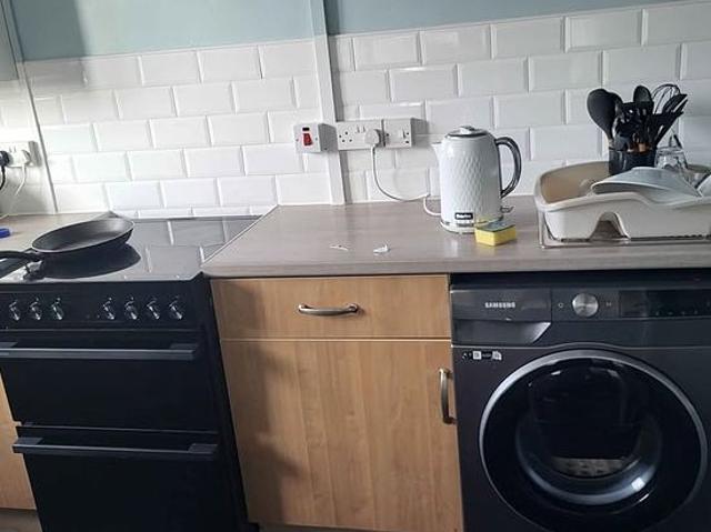 Apartment for rent in Hamiltonhill, Firhill