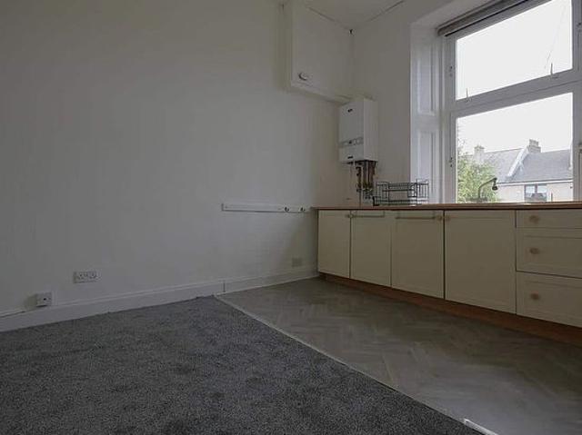 Apartment for rent in The Drives, Dennistoun