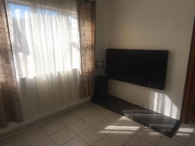 Flat for rent in Seaview, Kwazulu-natal