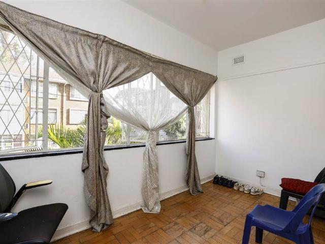Flat for sale in Seaview, Kwazulu-natal